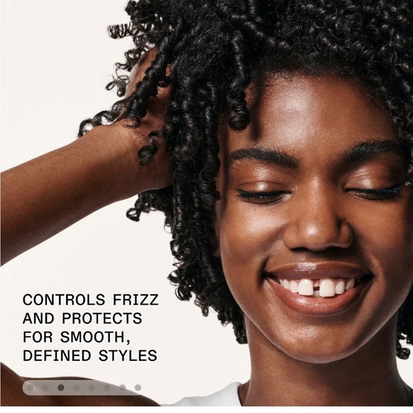 OLAPLEX No.6 Bond Smoother Styling Creme Duo - Picture 5 of 12